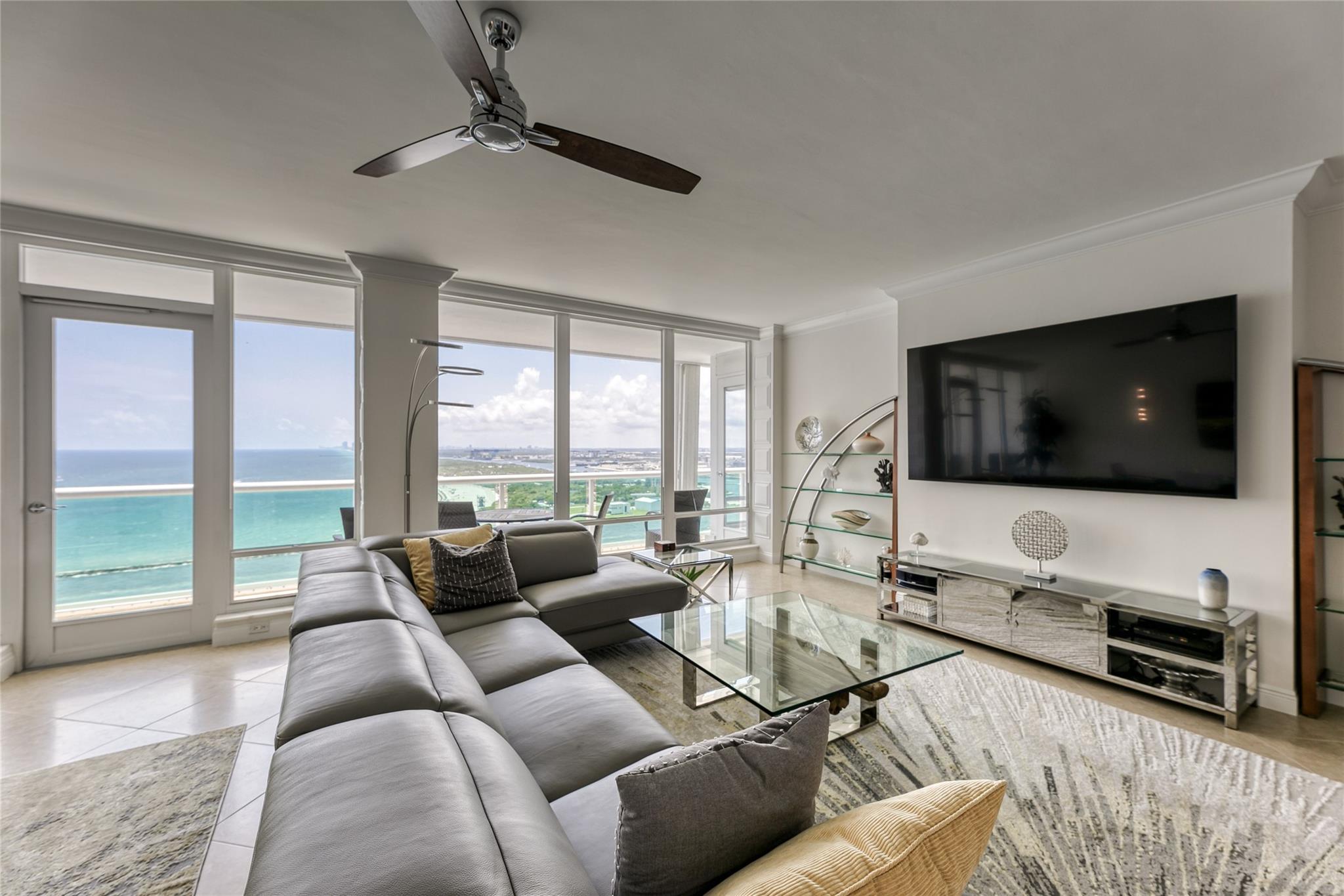 2100 S Ocean Ln PH 8