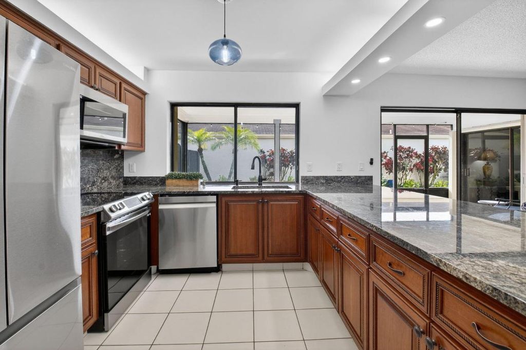 Photo of 800 NW 32nd Avenue, Delray Beach, FL 33445 (MLS # R11157239)