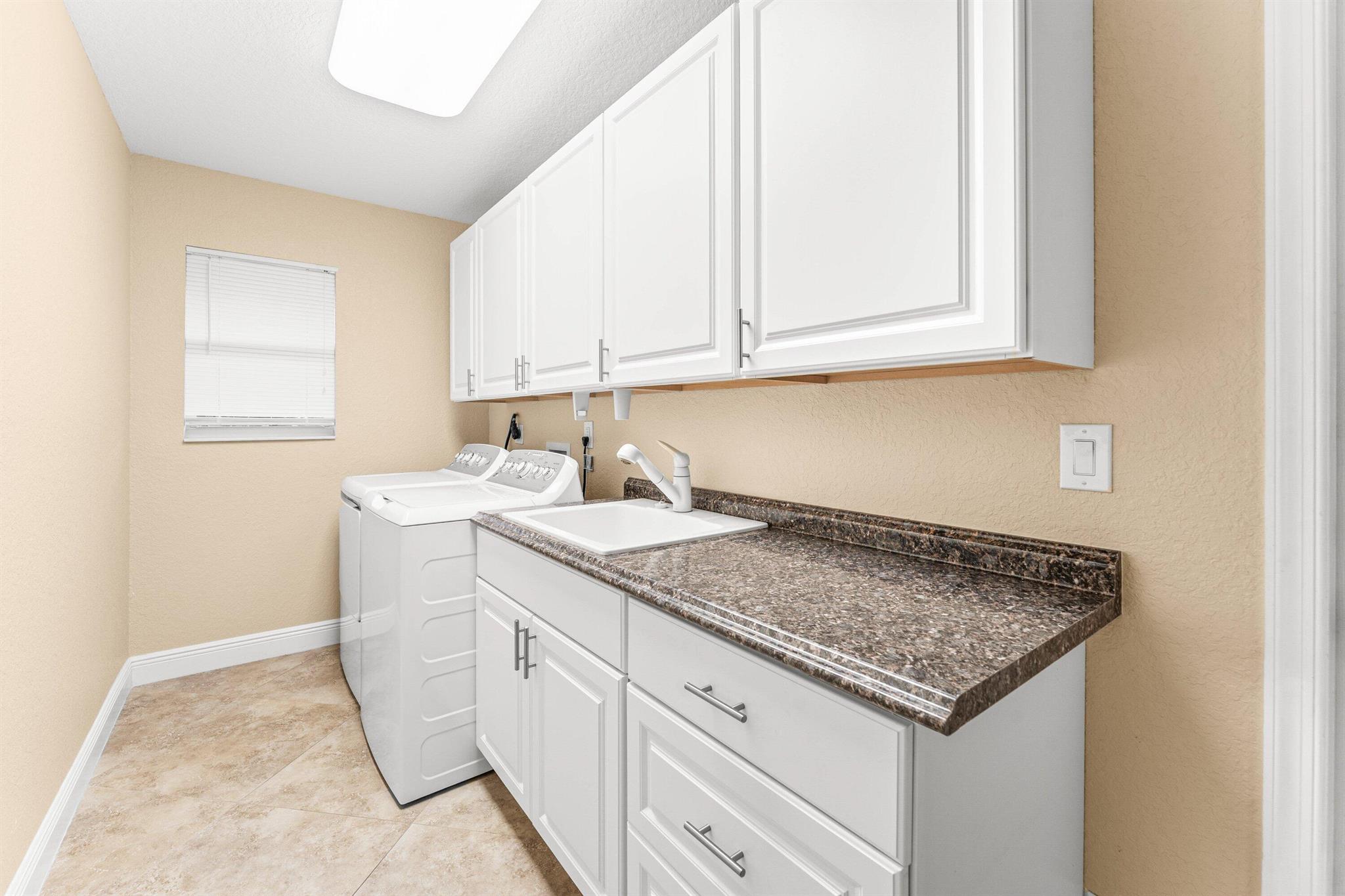 GREENVIEW SHORES 2 OF WEL - Residential