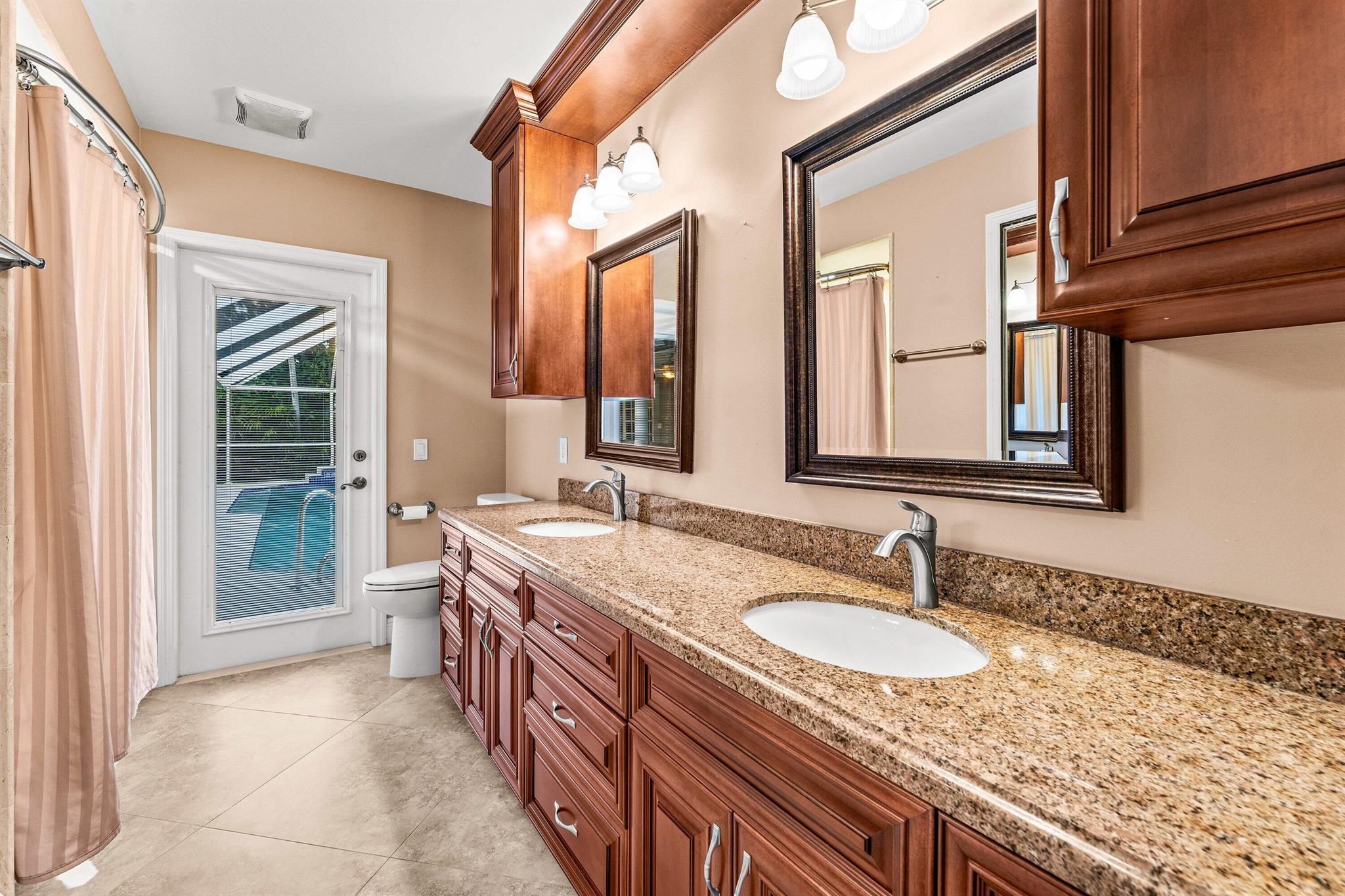 GREENVIEW SHORES 2 OF WEL - Residential