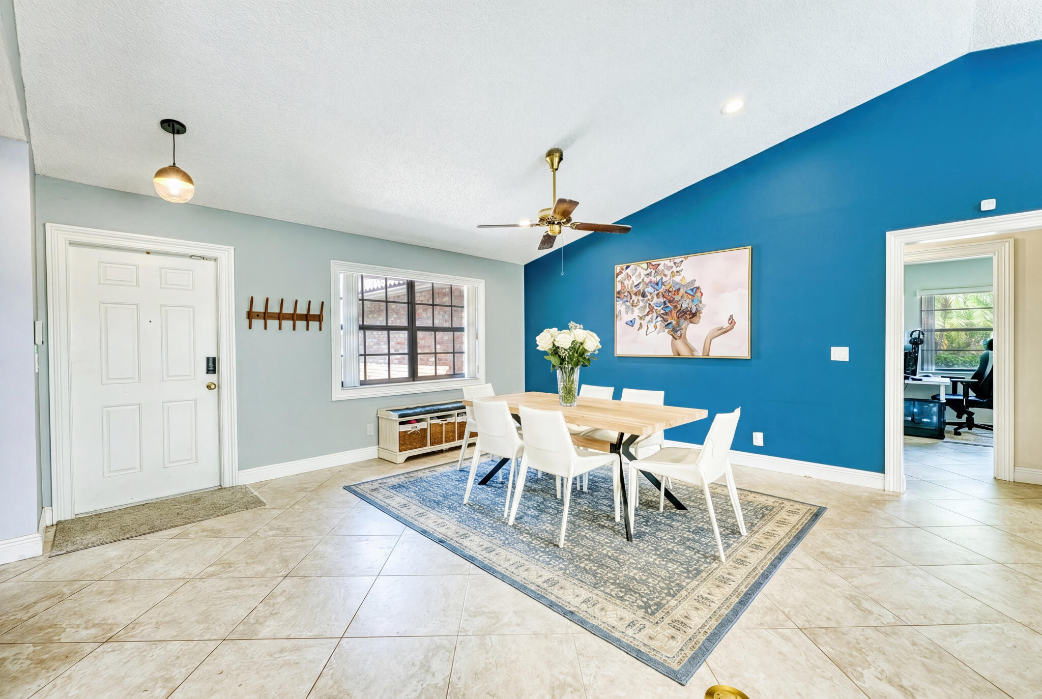 CYPRESS LAKES - Residential