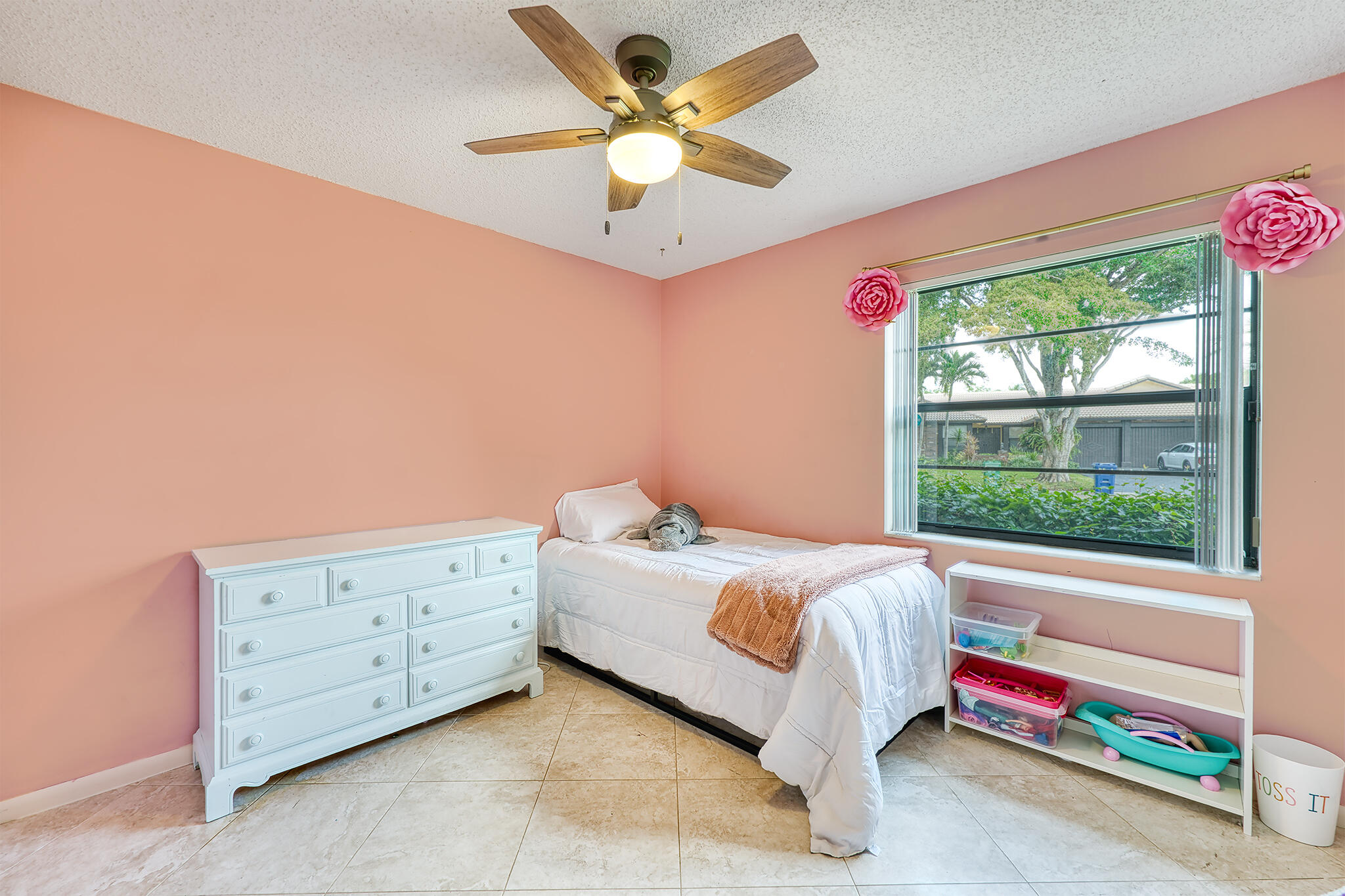 CYPRESS LAKES - Residential