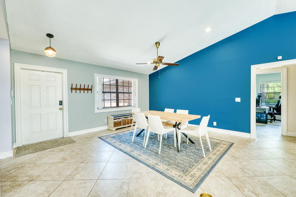 Photo of 935 NW 110th Lane, Coral Springs, FL 33071 (MLS # B26027813)
