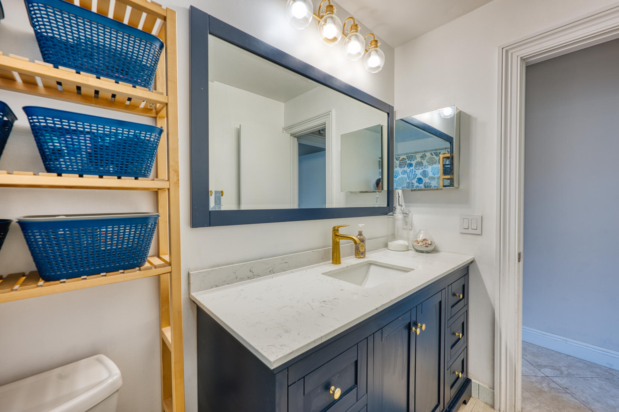 CYPRESS LAKES - Residential