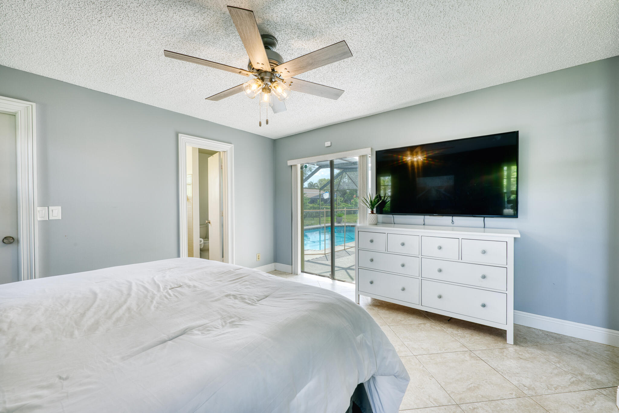 CYPRESS LAKES - Residential