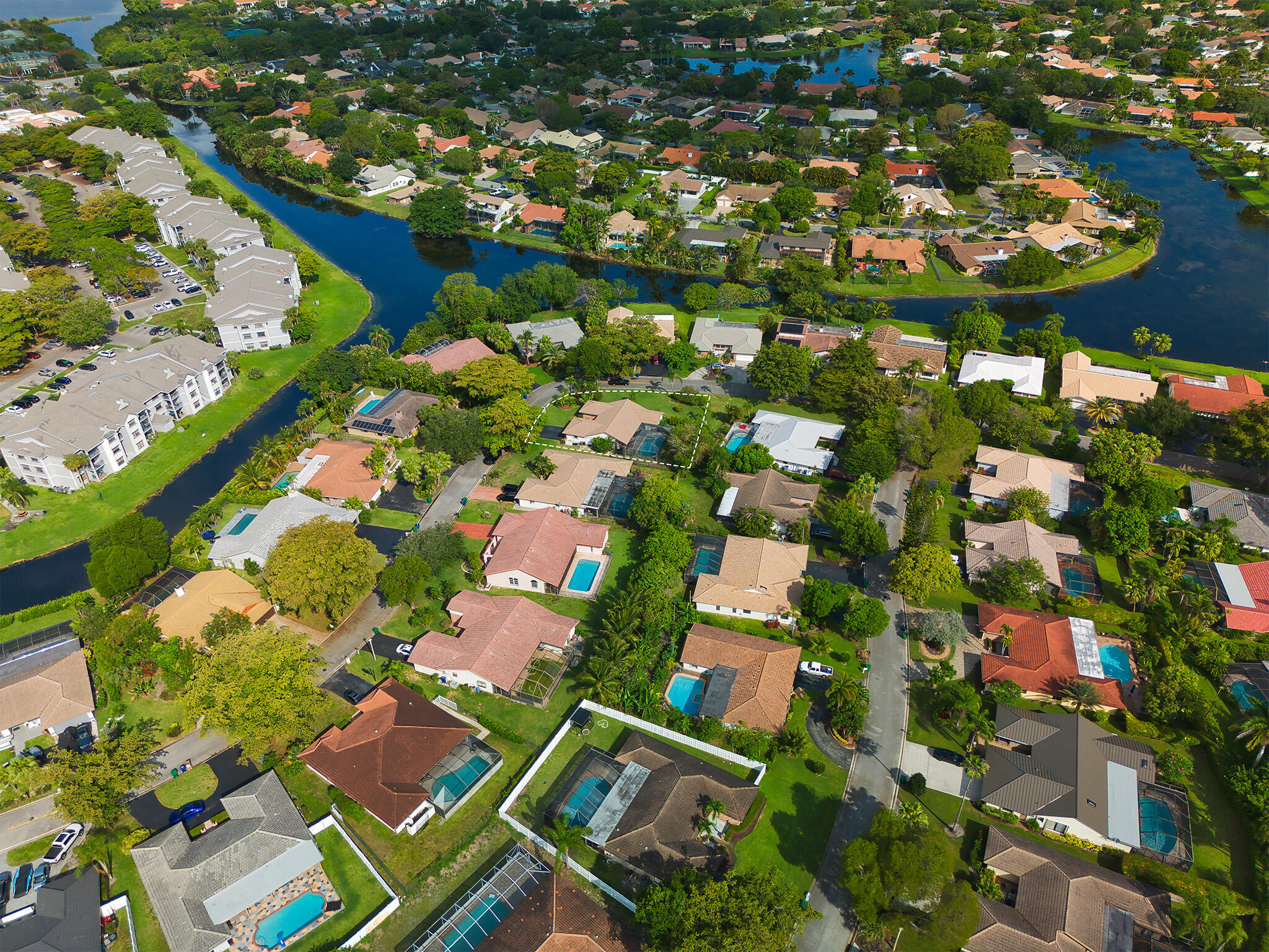 CYPRESS LAKES - Residential