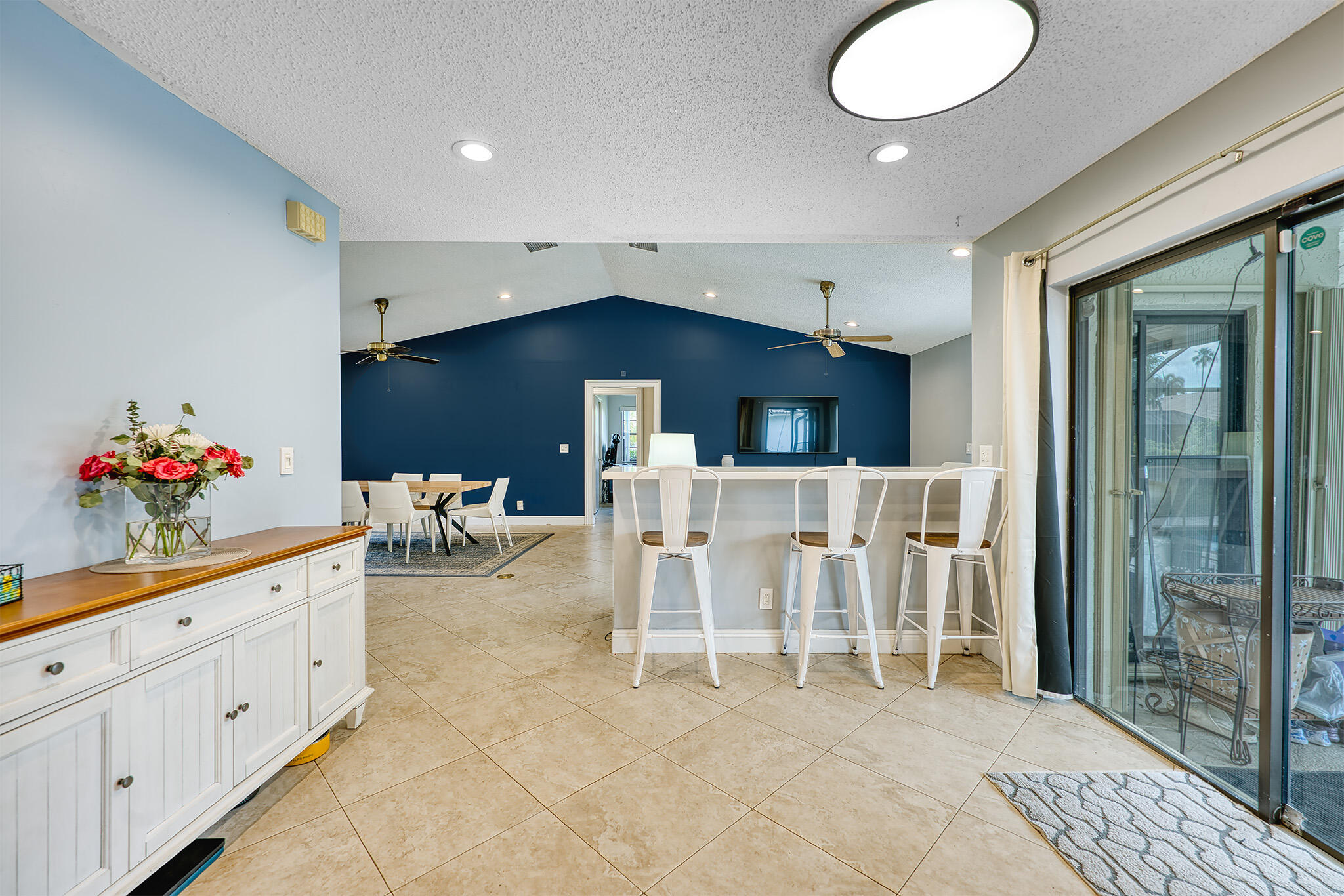 CYPRESS LAKES - Residential