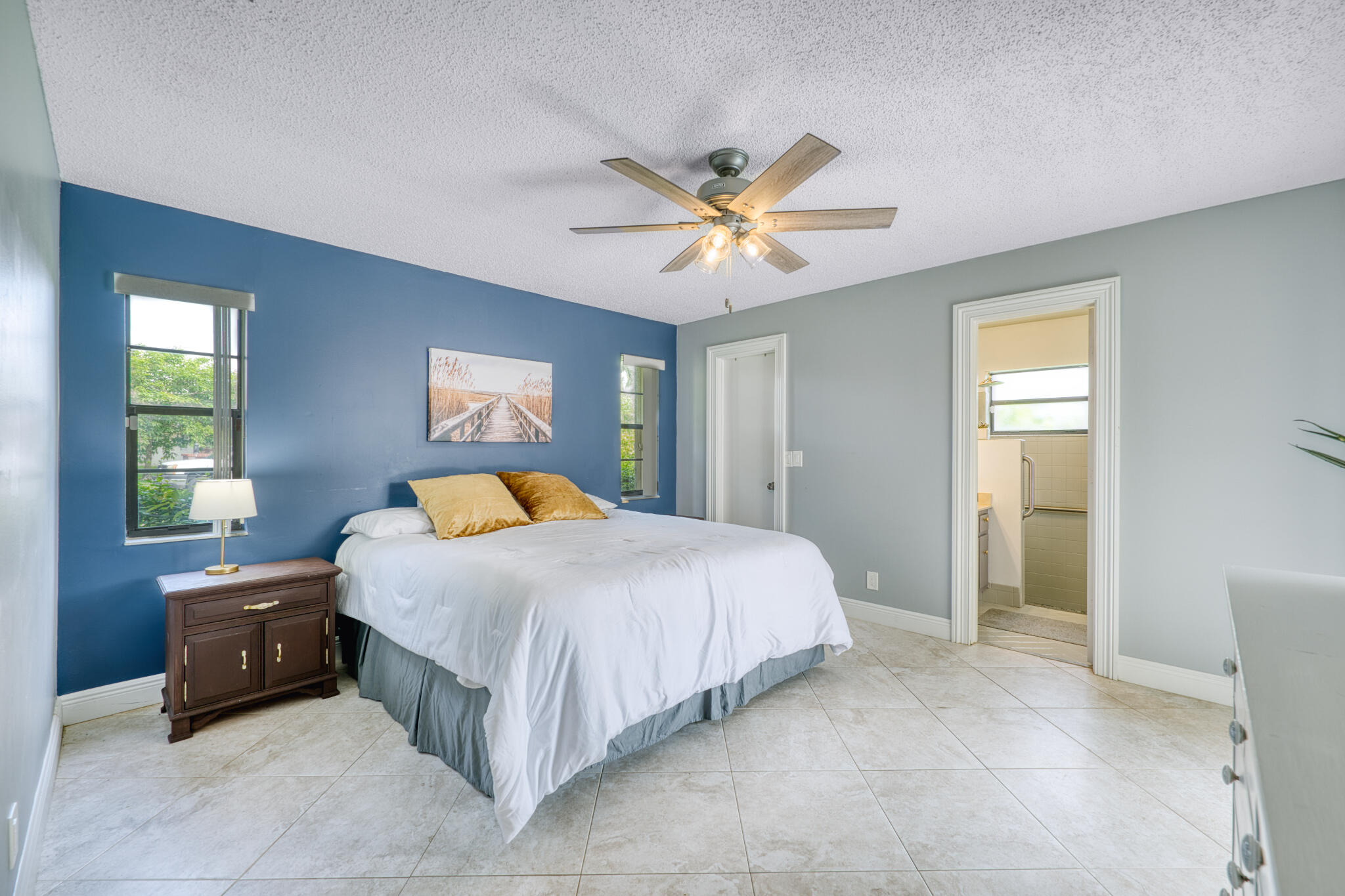CYPRESS LAKES - Residential