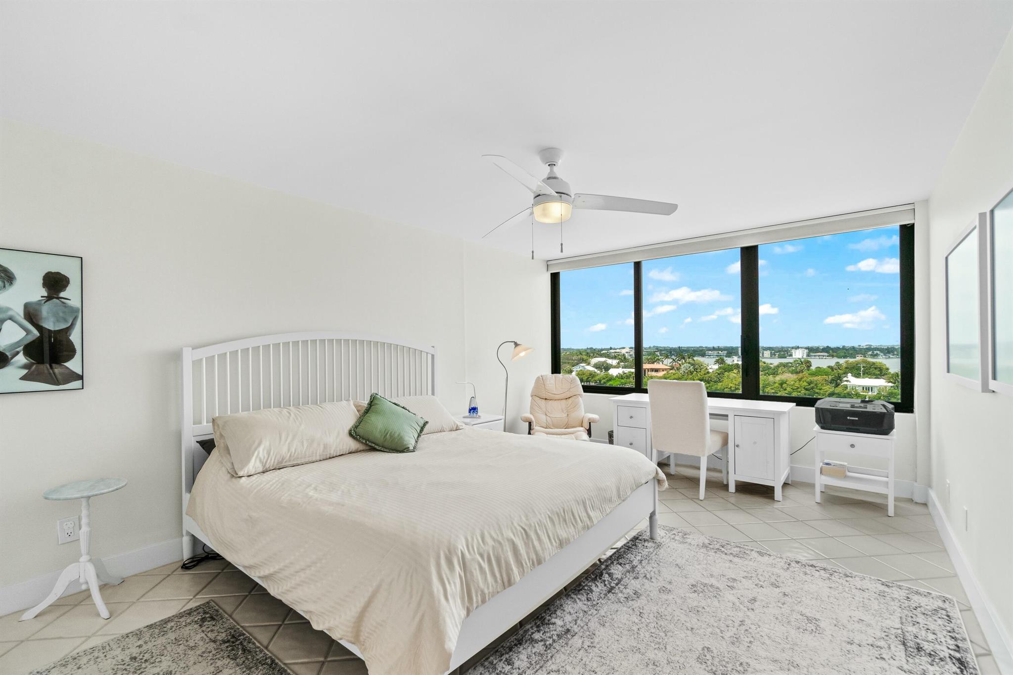 MAYFAIR HOUSE CONDO - Residential