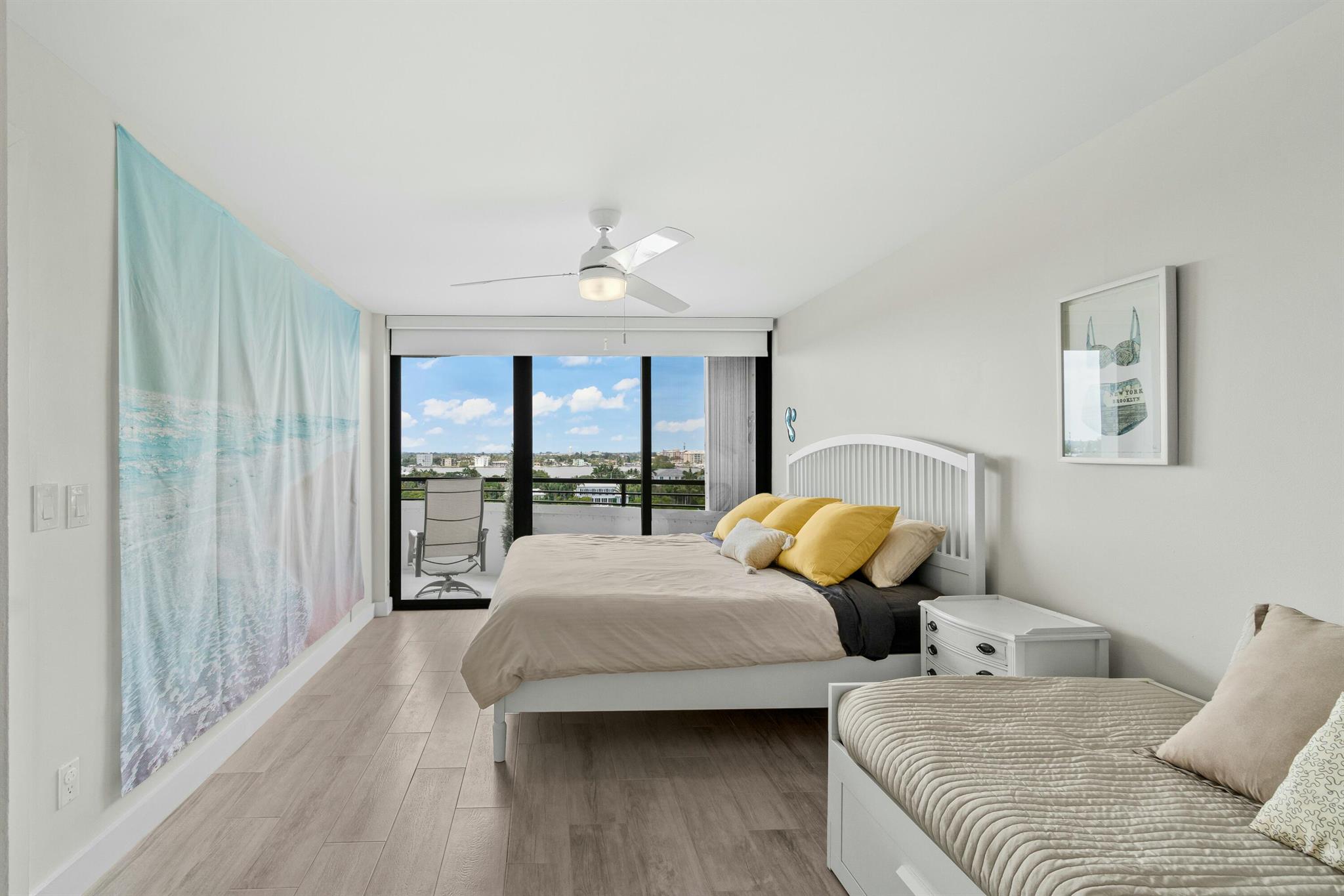 MAYFAIR HOUSE CONDO - Residential