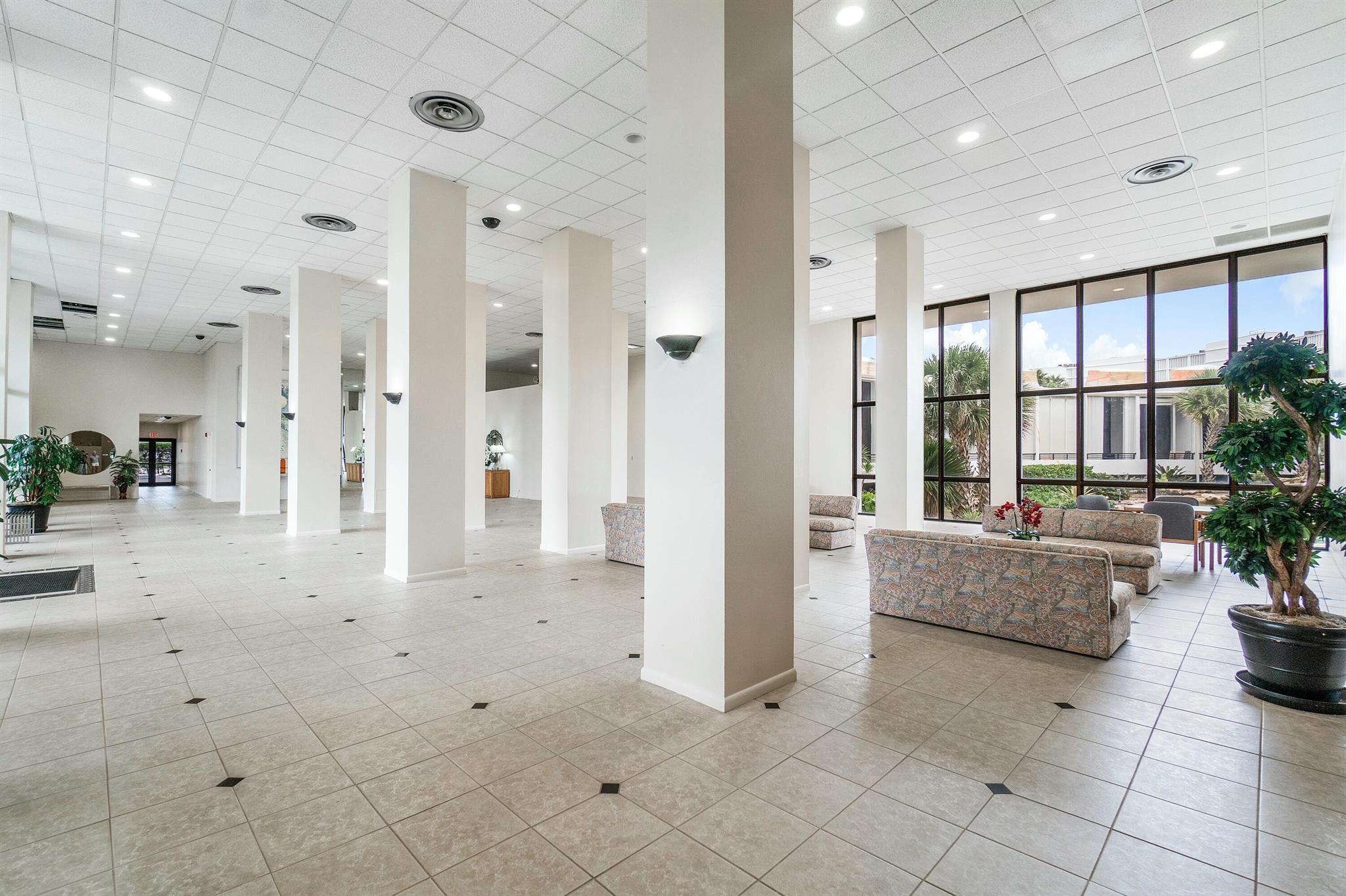 MAYFAIR HOUSE CONDO - Residential