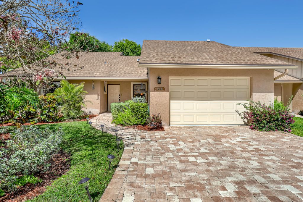 Photo of 11890 Donlin Dr, Wellington, FL 33414 (MLS # B26000240)