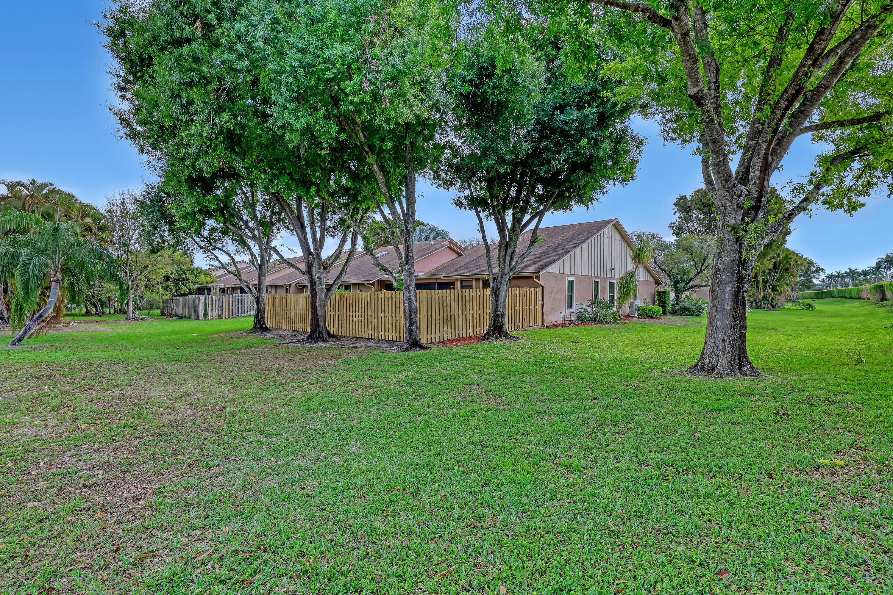 PARK PLACE OF WELLINGTON - Residential