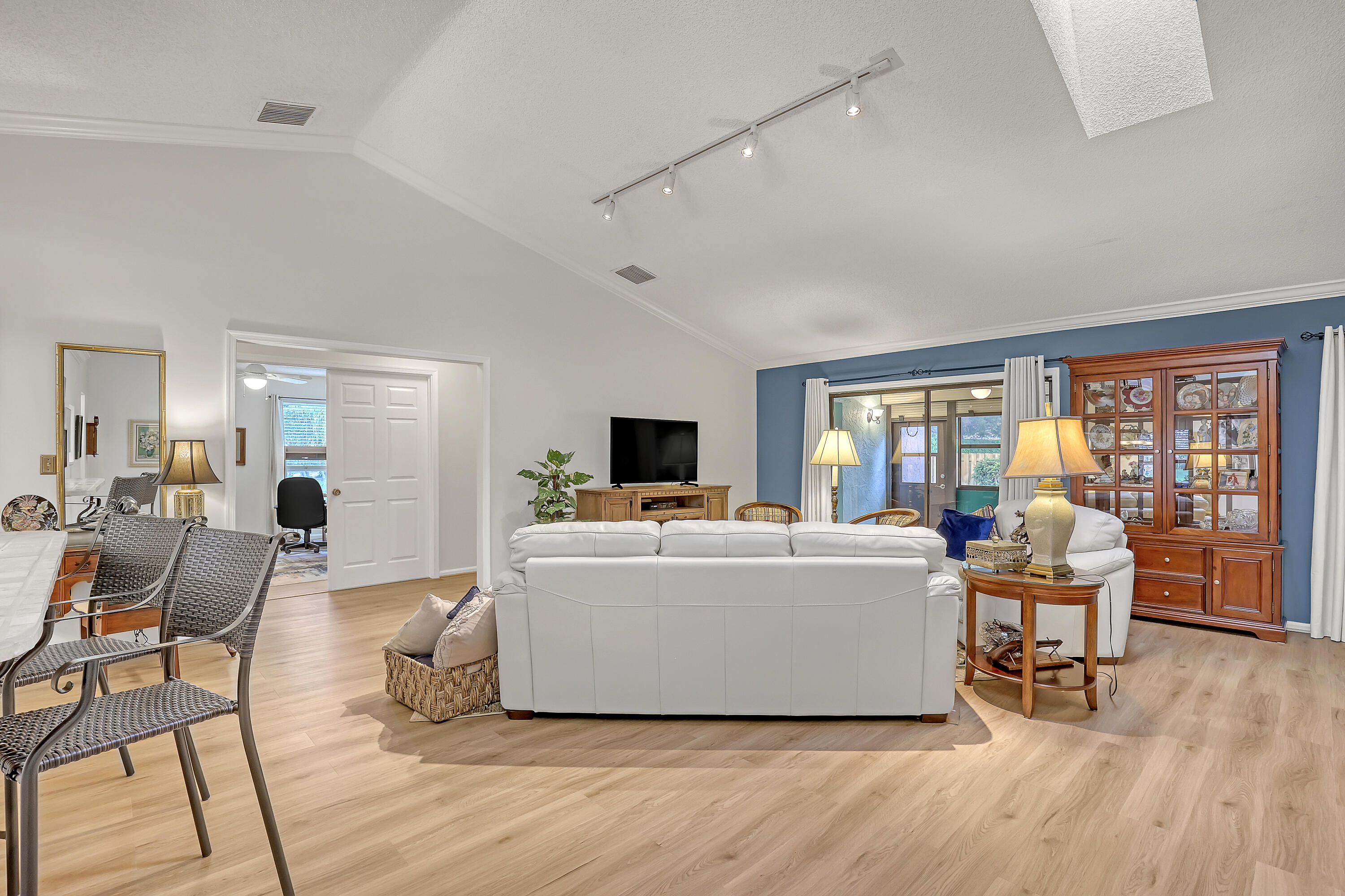 PARK PLACE OF WELLINGTON - Residential