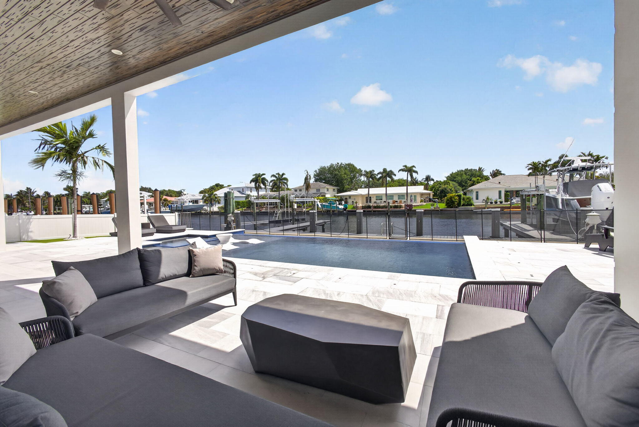 NORTH PALM BEACH VILLAGE OF 6 - Residential