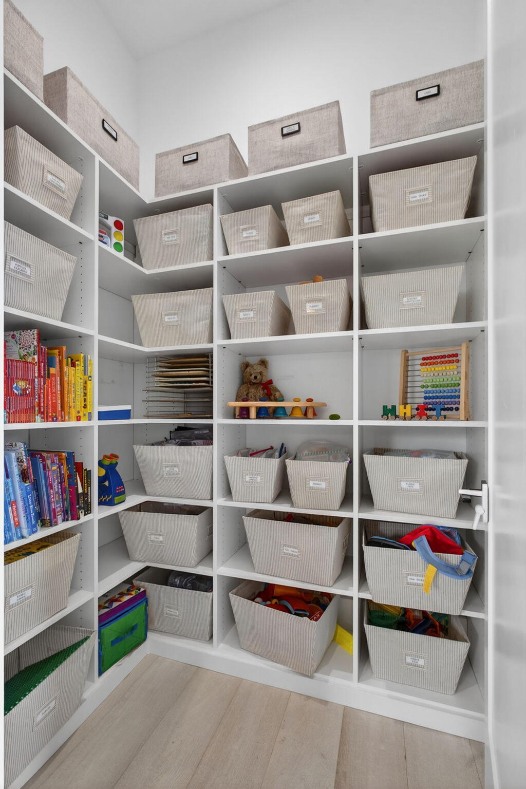 NORTH PALM BEACH VILLAGE OF 6 - Residential