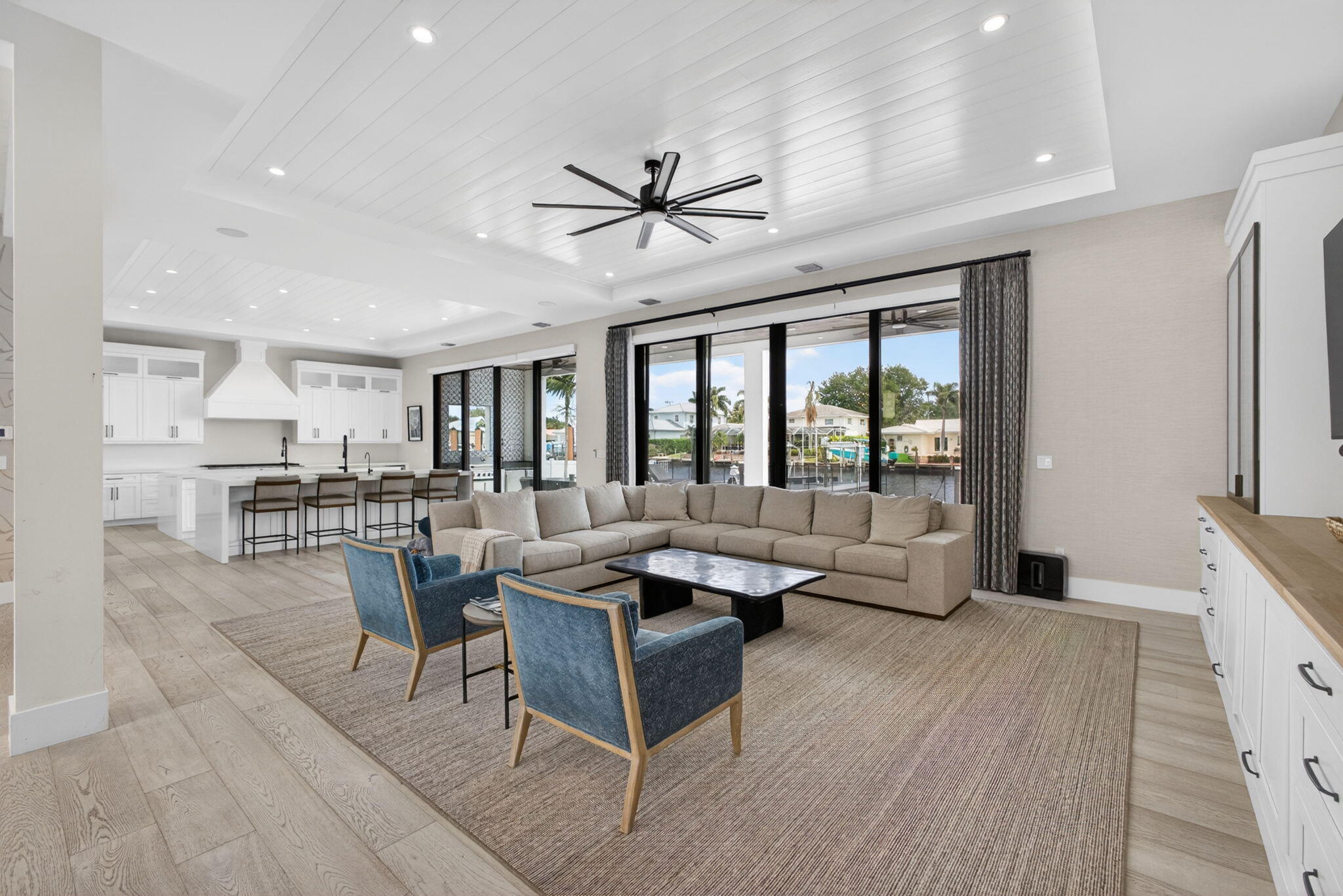 NORTH PALM BEACH VILLAGE OF 6 - Residential