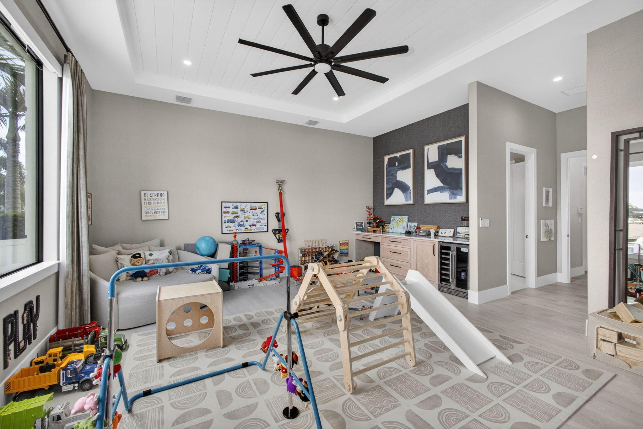 NORTH PALM BEACH VILLAGE OF 6 - Residential