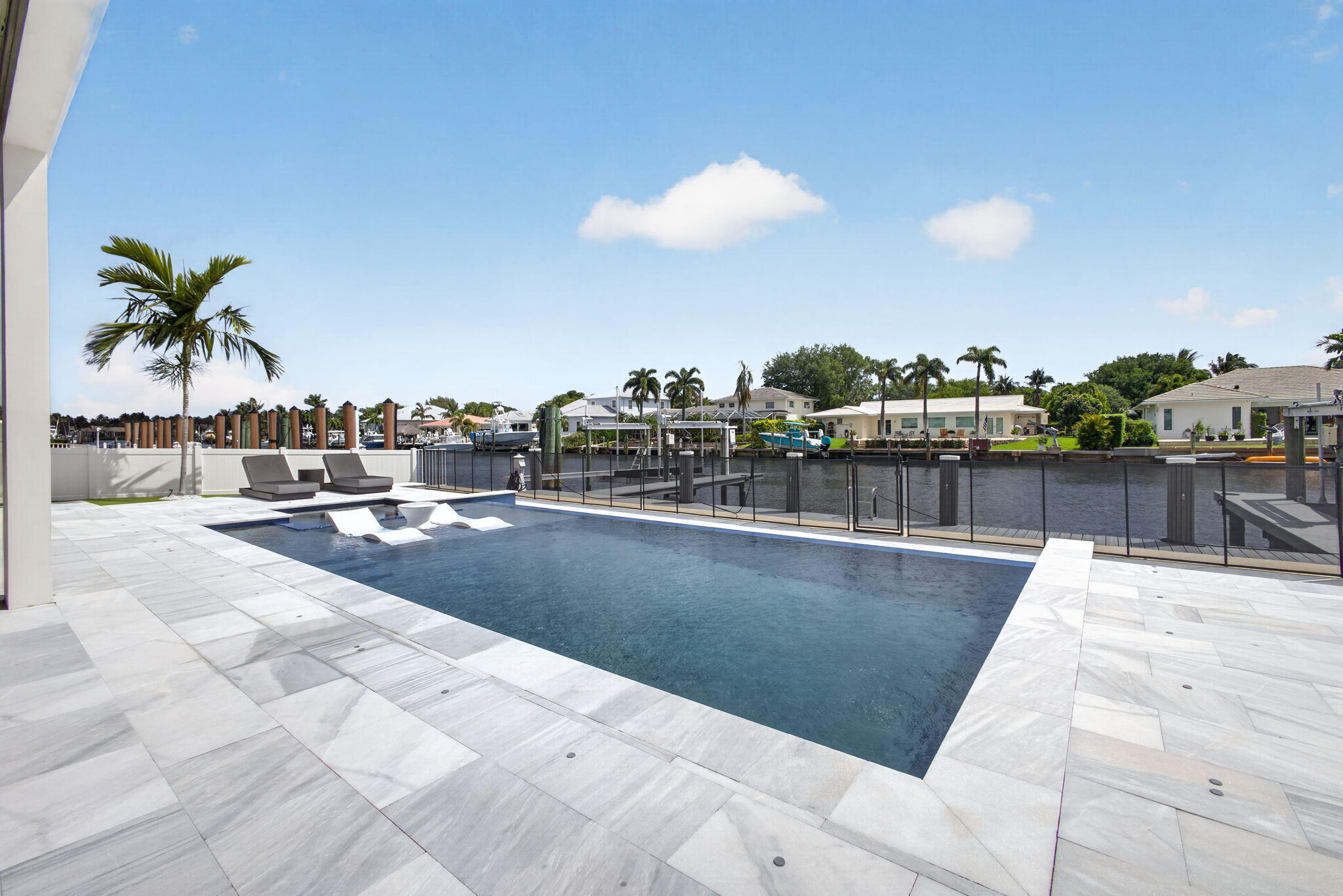 NORTH PALM BEACH VILLAGE OF 6 - Residential