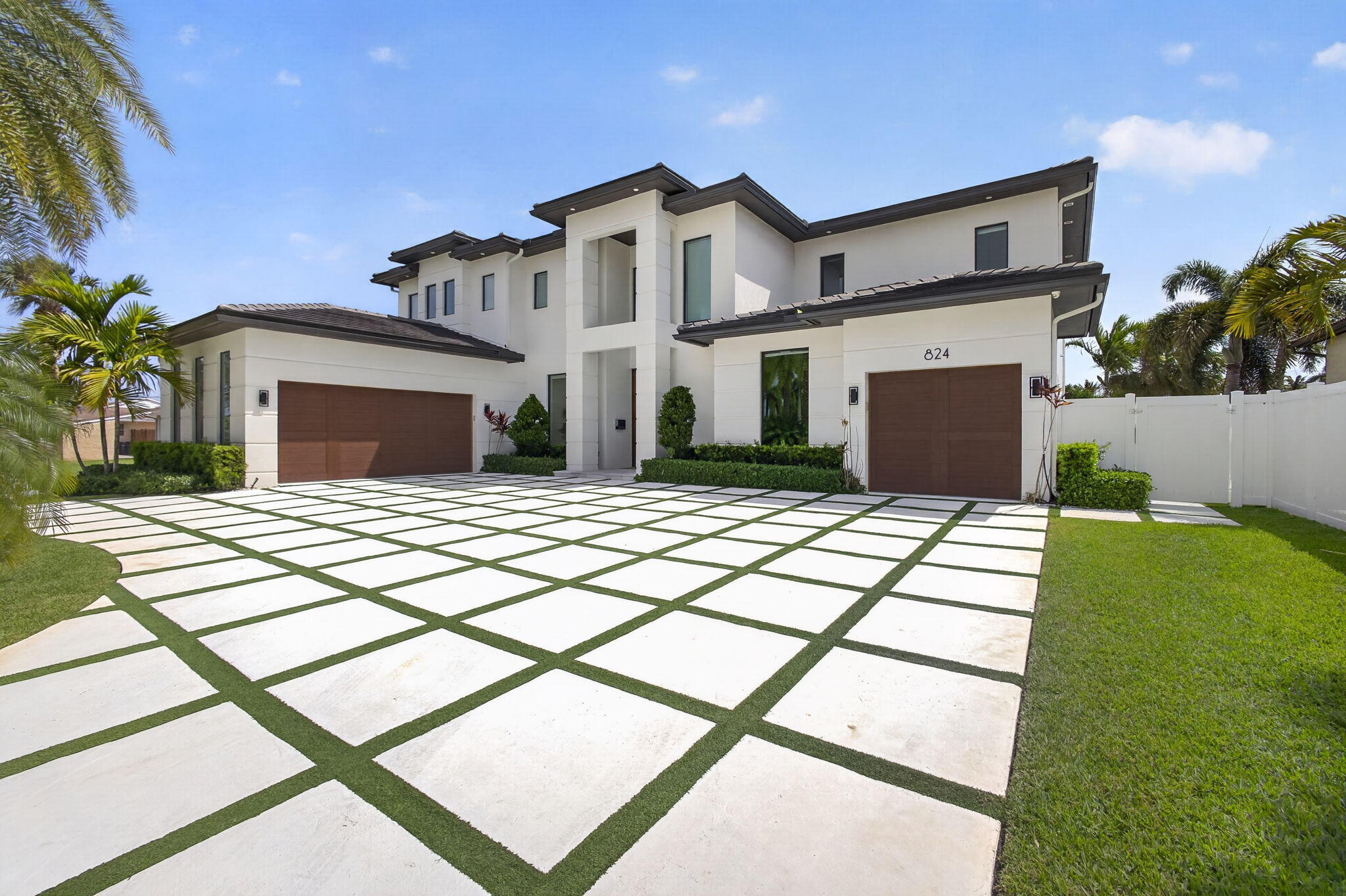 NORTH PALM BEACH VILLAGE OF 6 - Residential