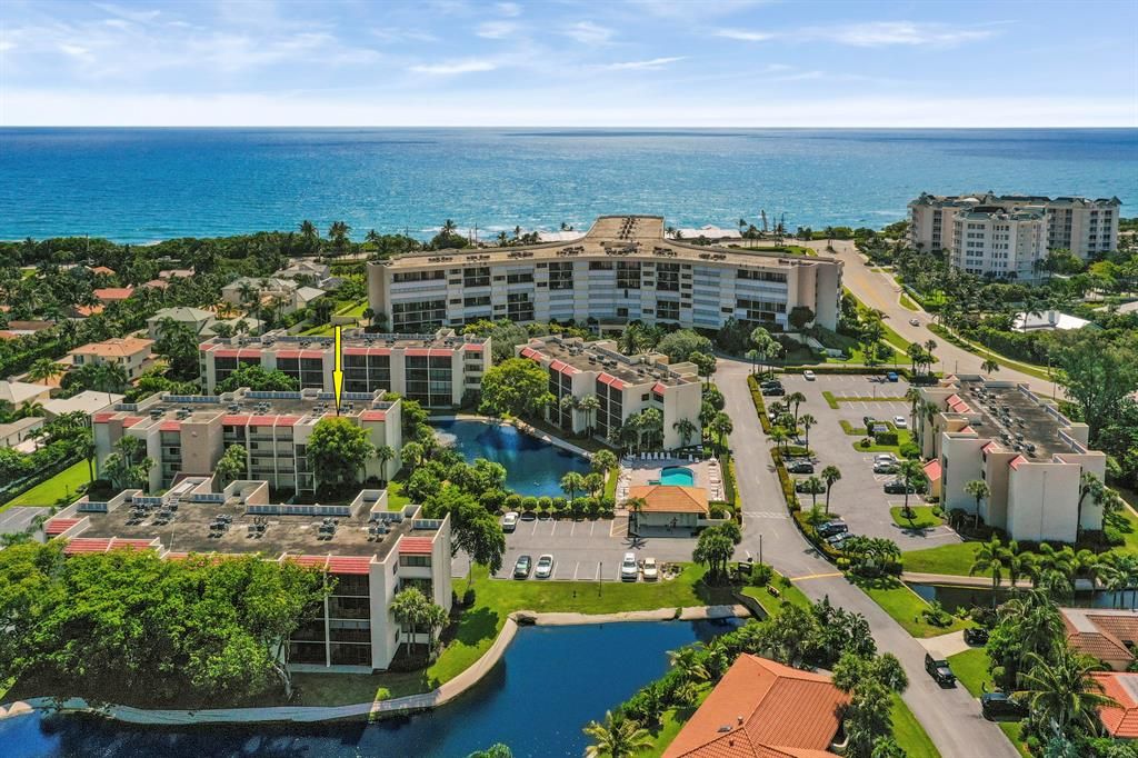 Photo of 1605 S Us Highway 1 #D405, Jupiter, FL 33477 (MLS # R10711991)