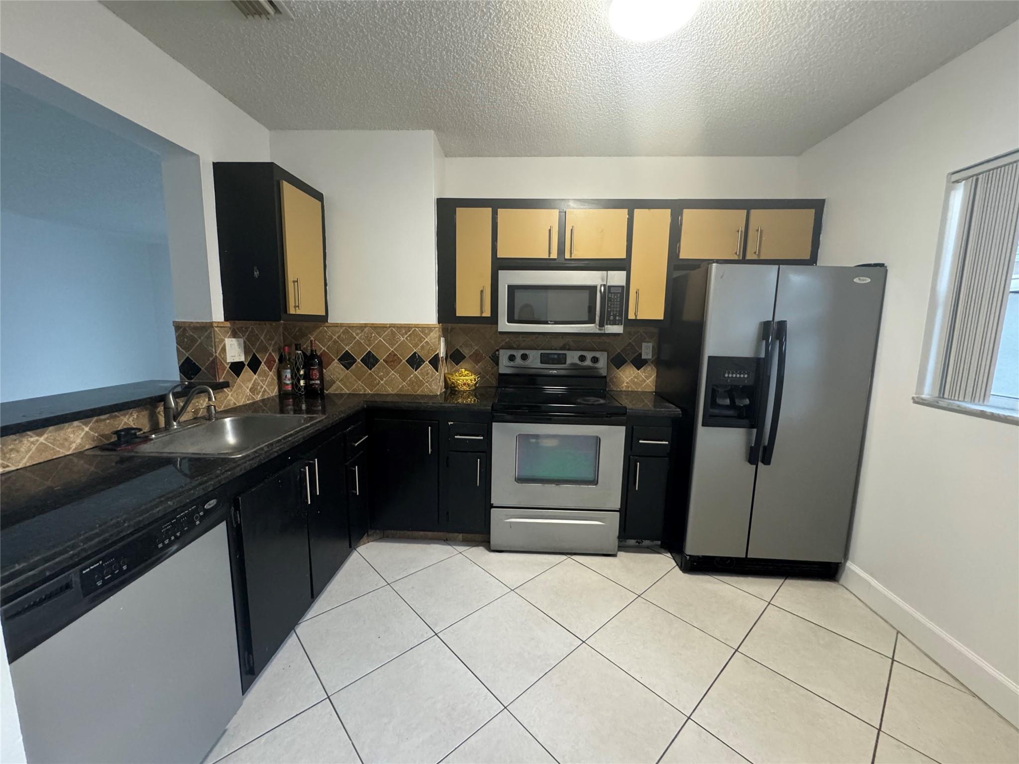 Royal Garden Condo - Residential Lease