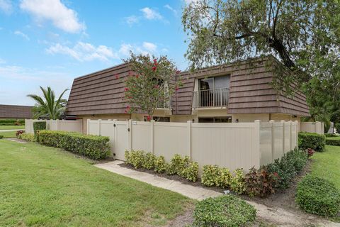 7126 71st Way West Palm Beach FL 33407