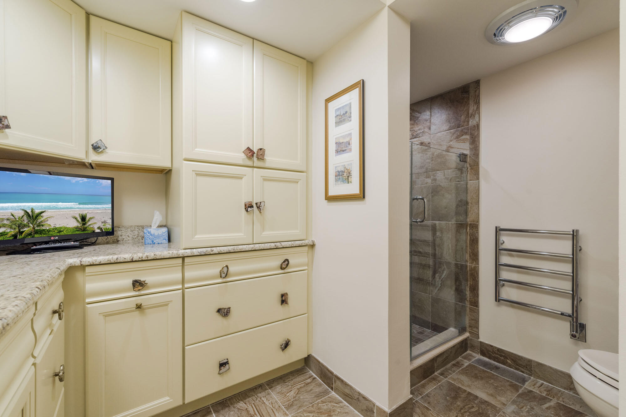 Jonathans Landing - Residential