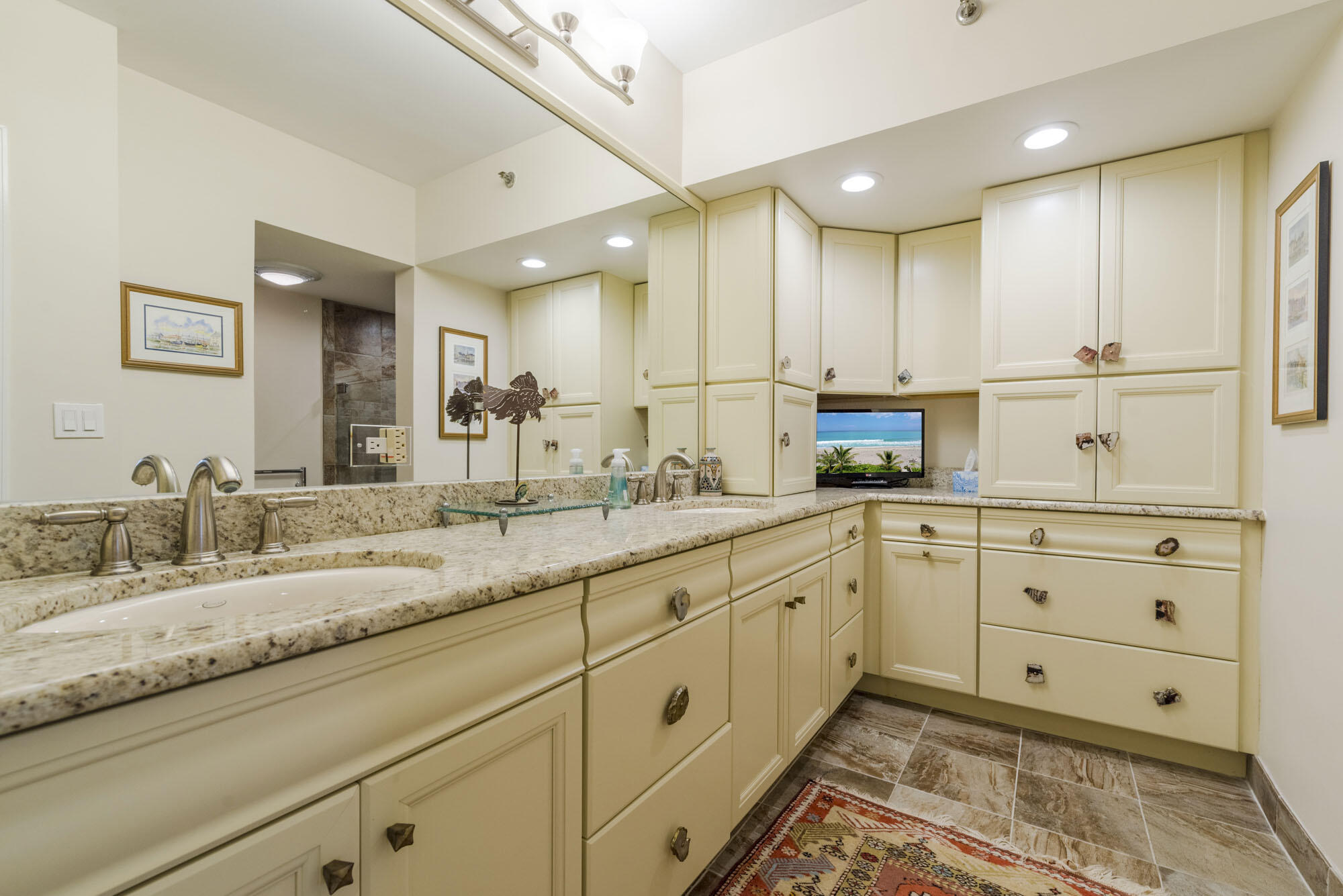 Jonathans Landing - Residential