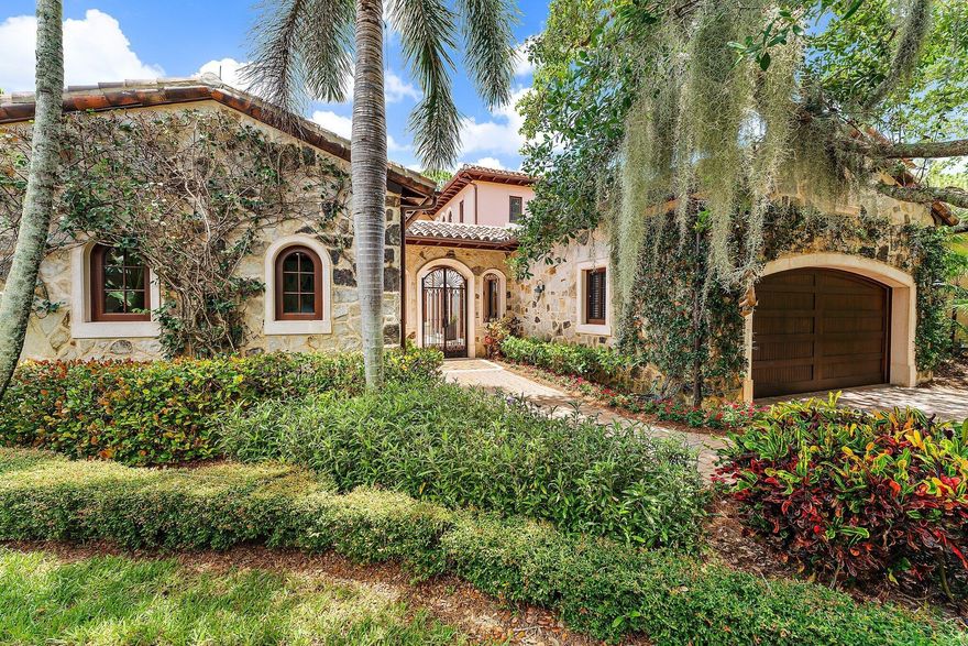 Experience luxury living in this exquisite 5-bedroom, 5.5-bath Villa in The Bears Club. This Tuscan-inspired community offers a beautiful setting with transitional interior touches. Nestled within the gated community, this elegant home provides a serene lifestyle on 369 acres with only 90 residences. Enjoy the peaceful preserve setting while being just minutes away from shopping, dining, medical care, and airports. Membership to the club is optional, offering access to exclusive amenities. Don't miss this opportunity to own a remarkable home in Jupiter's premier community. Schedule a tour today!