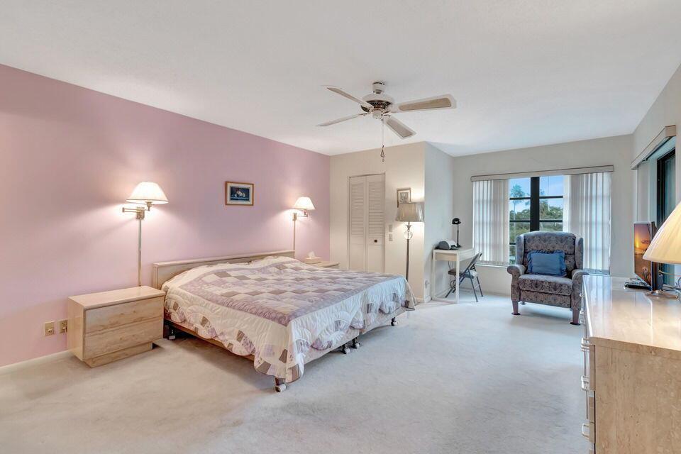 HUNTINGTON LAKES - Residential