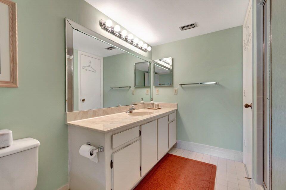 HUNTINGTON LAKES - Residential