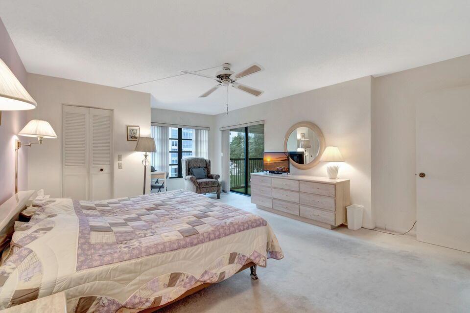 HUNTINGTON LAKES - Residential