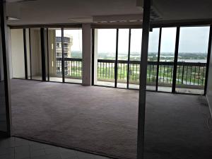 LANDS OF THE PRESIDENT CONDO 7 - Residential