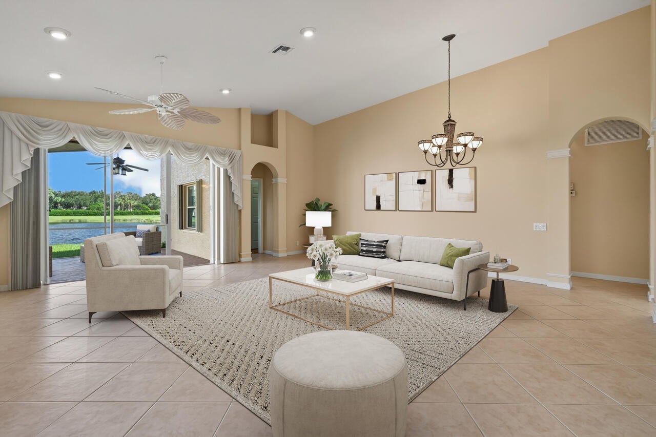 326 NW TREELINE Trace