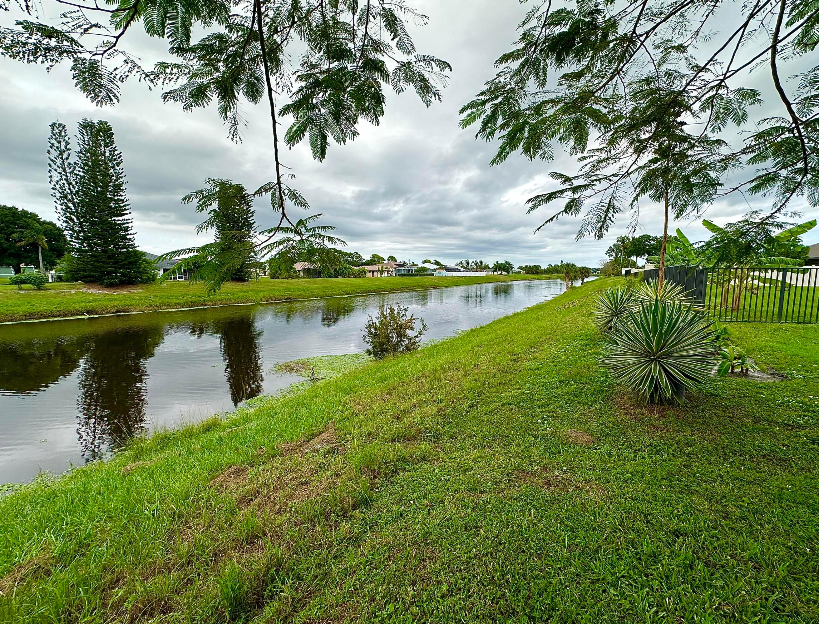 PORT ST LUCIE SECTION 36 - Residential