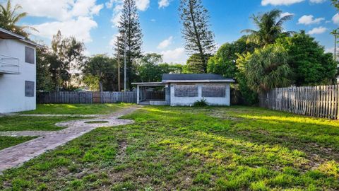 122 SW 8th Avenue Delray Beach FL 33444