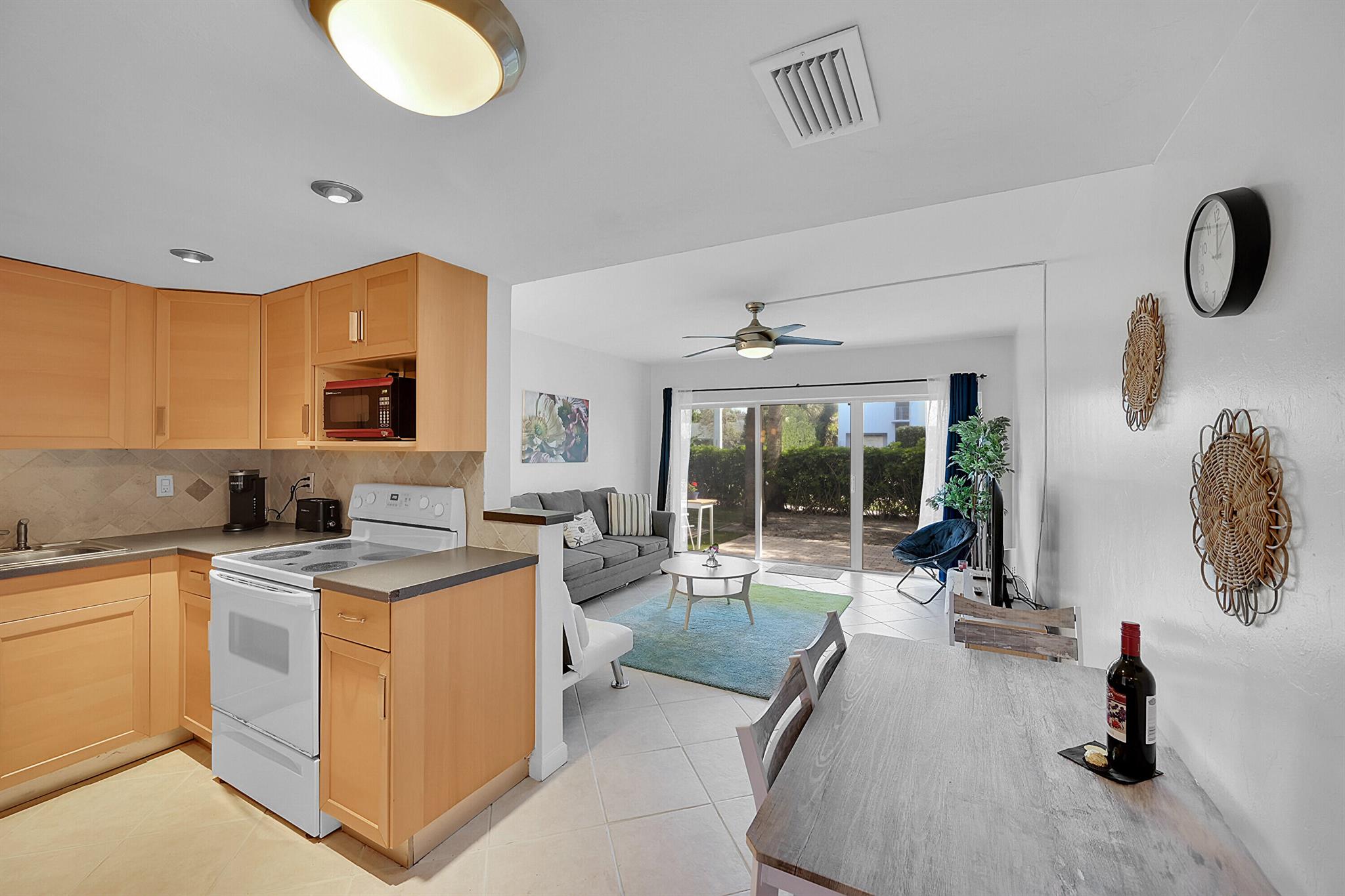 505 NE 20th Avenue 114