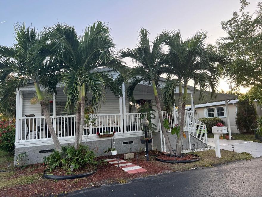 THIS IS A BEAUTIFUL 3/2 MOBILE HOME WITH A LAND LEASING. COMPLETED RENOVATED, DEERFIELD LAKE IS A 55+ GATED COMMUNITY THAT OFFERS GREAT COMFORT AND SERENITY. THE LOT RENTAL IS $1,106.00 PER MONTH WHICH INCLUDES: TRASH REMOVAL, LAWN CARE, PEST CONTROL AND WATER.