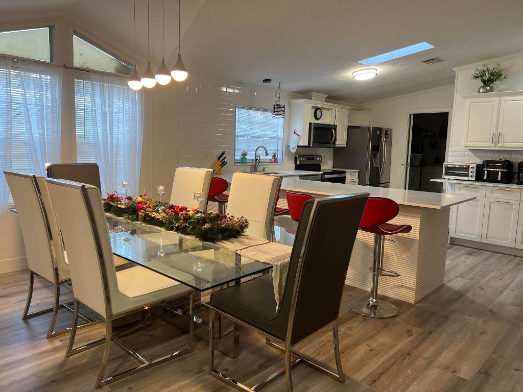 DEERFIELD LAKE - Residential