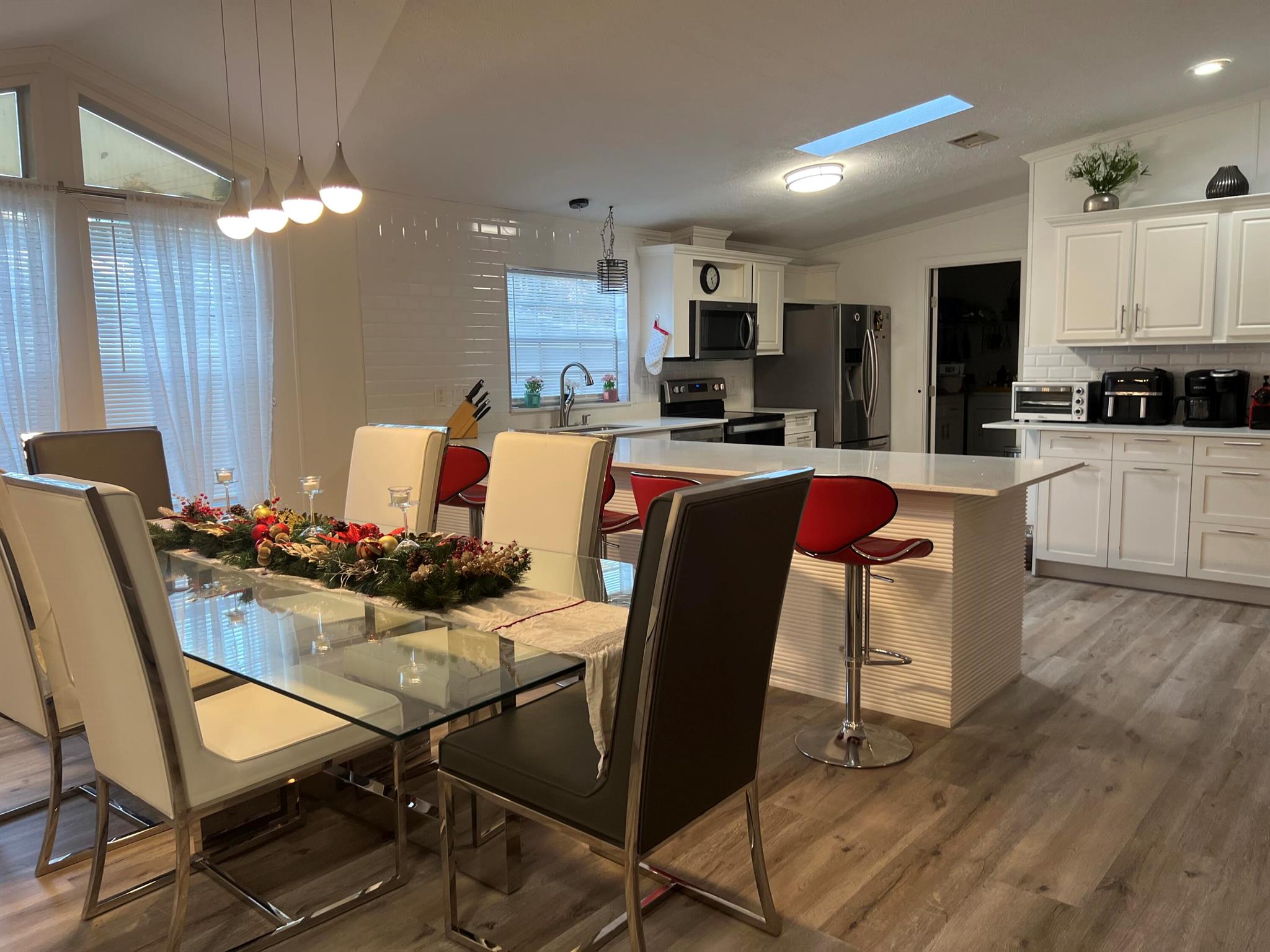 DEERFIELD LAKE - Residential