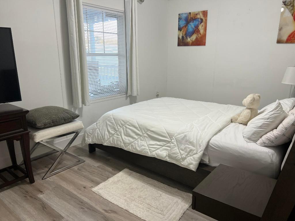 DEERFIELD LAKE - Residential