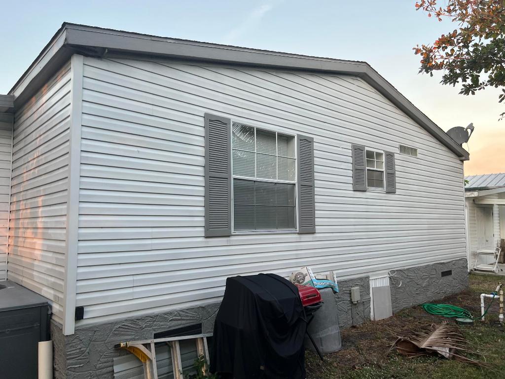 DEERFIELD LAKE - Residential