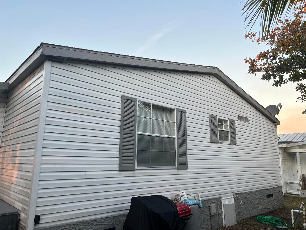 DEERFIELD LAKE - Residential