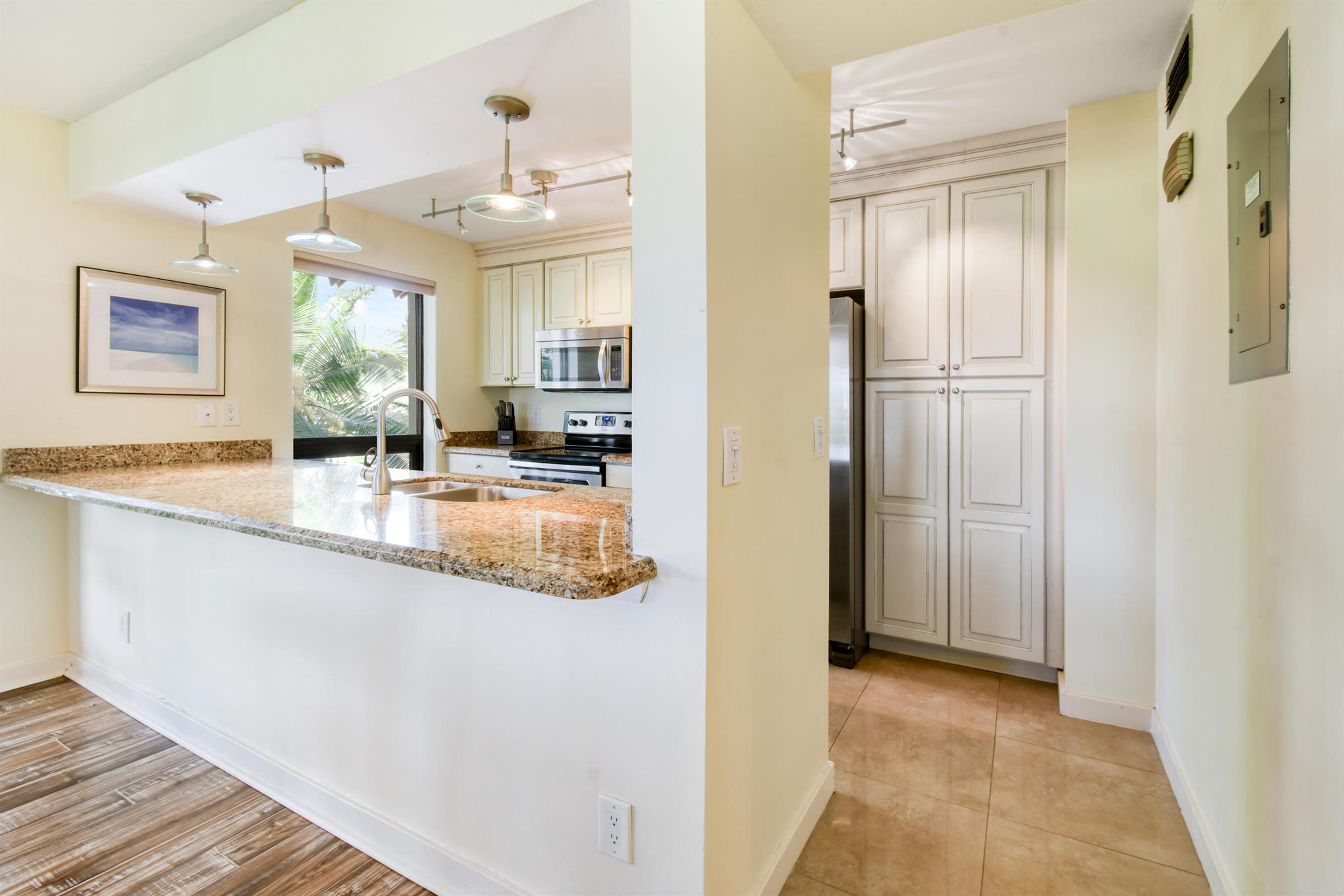 GOLF VILLAS CONDO - Residential