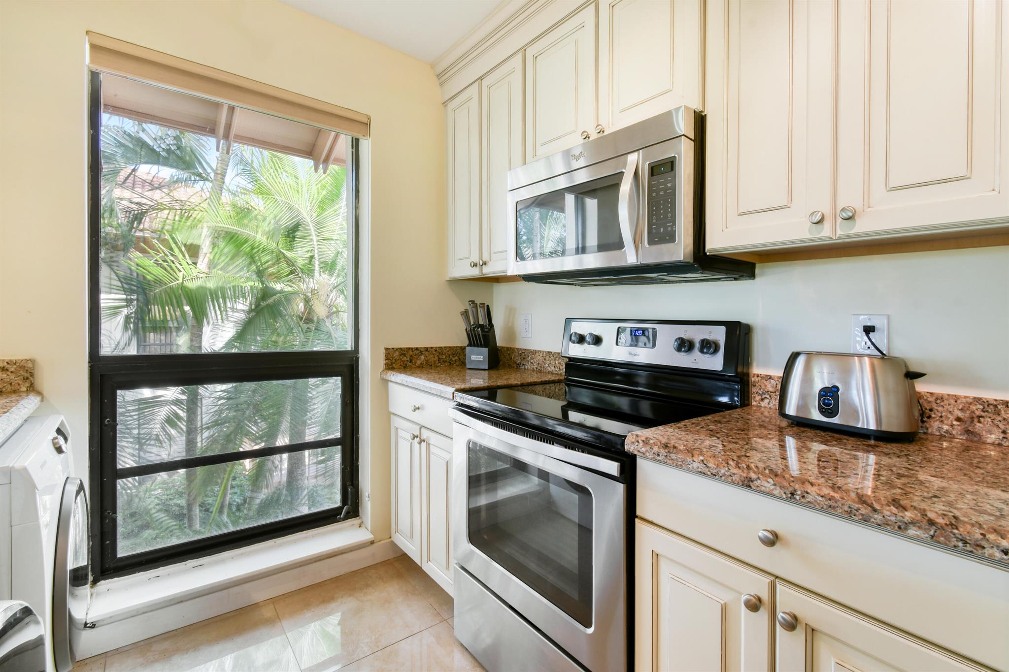 GOLF VILLAS CONDO - Residential