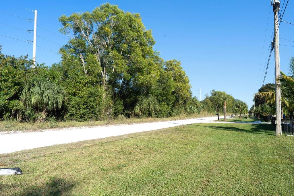 Photo of 18726 50th Street N, Loxahatchee, FL 33470 (MLS # R11141051)