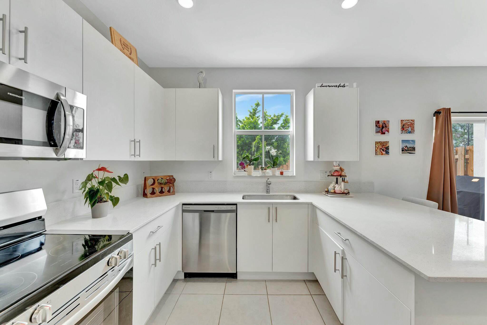 11968 NW 46th Street