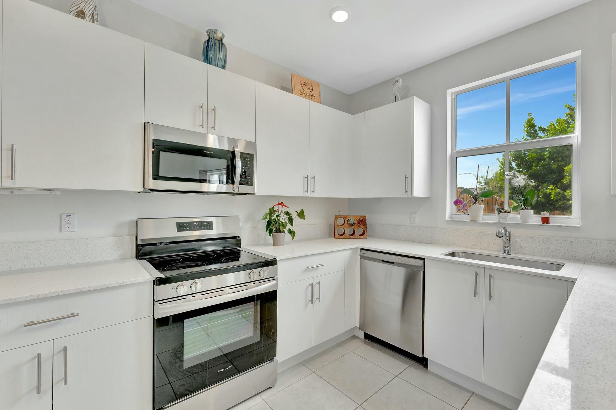11968 NW 46th Street