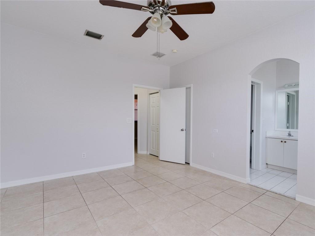 VILLAS AT HARBOR ISLES - Residential